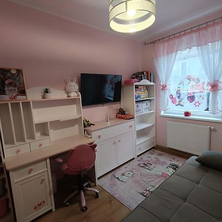 גיז'יצקו Apartament Rodzinny Z Ogrodkiem W Centrum Gizycka מראה חיצוני תמונה